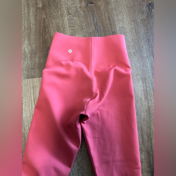 Lululemon Glow Up Super-High-Rise Tight 25" - Picture 3 of 6